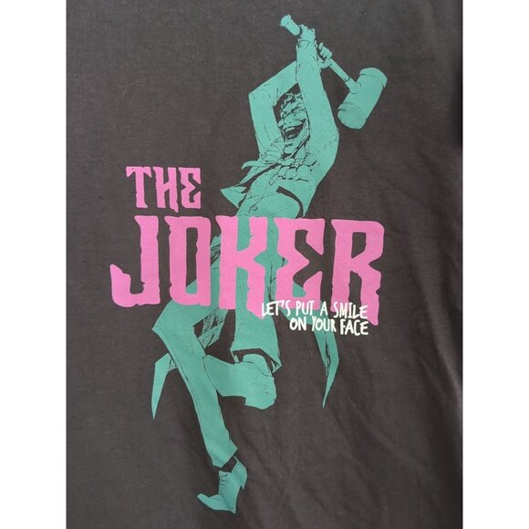 Grey - D.C Comics Joker - Batman T-Shirt Size: Medium - Picture 2 of 4